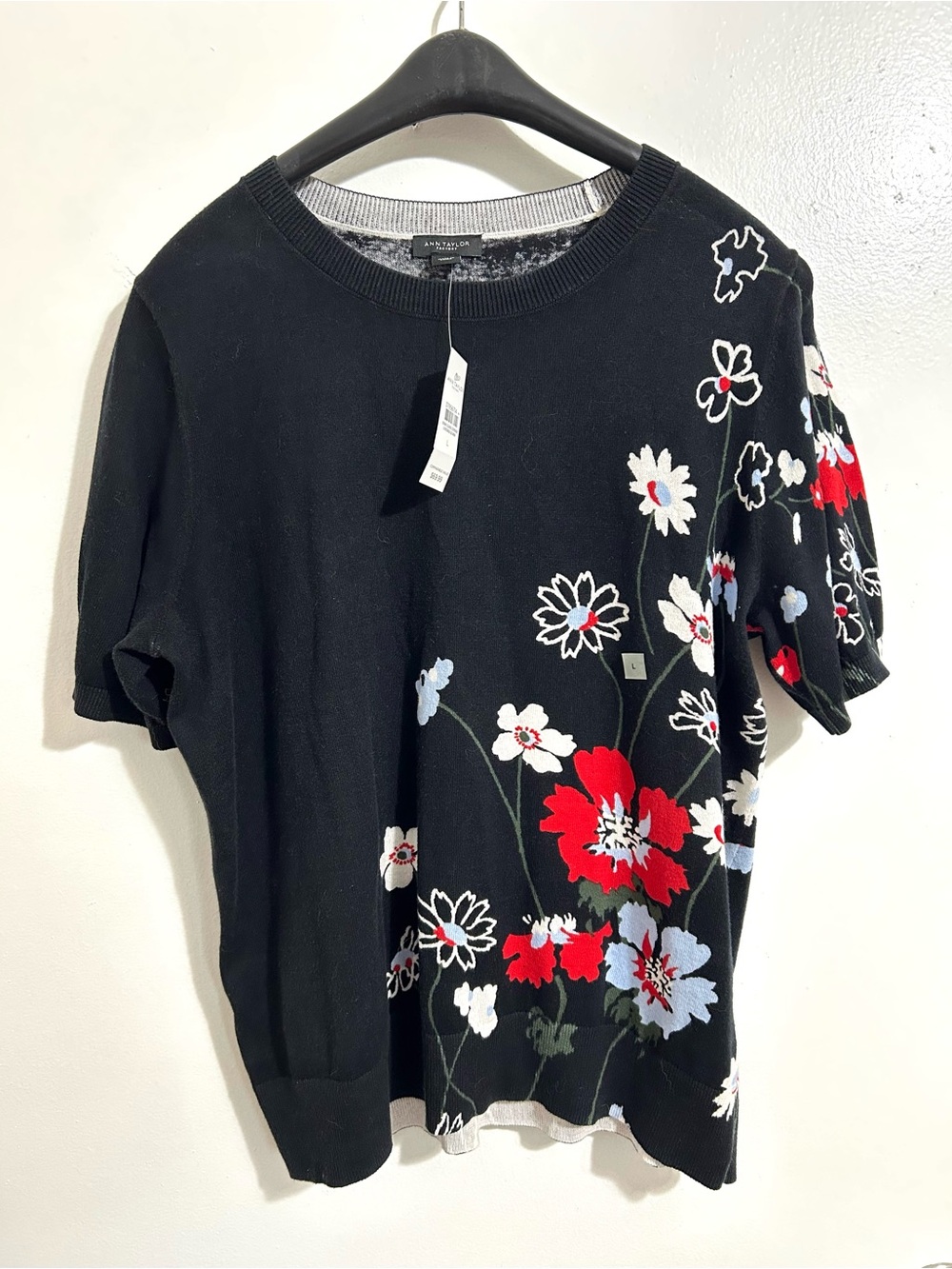 NWT Ann Taylor Women’s Short Sleeve Cotton Sweater, Floral Print